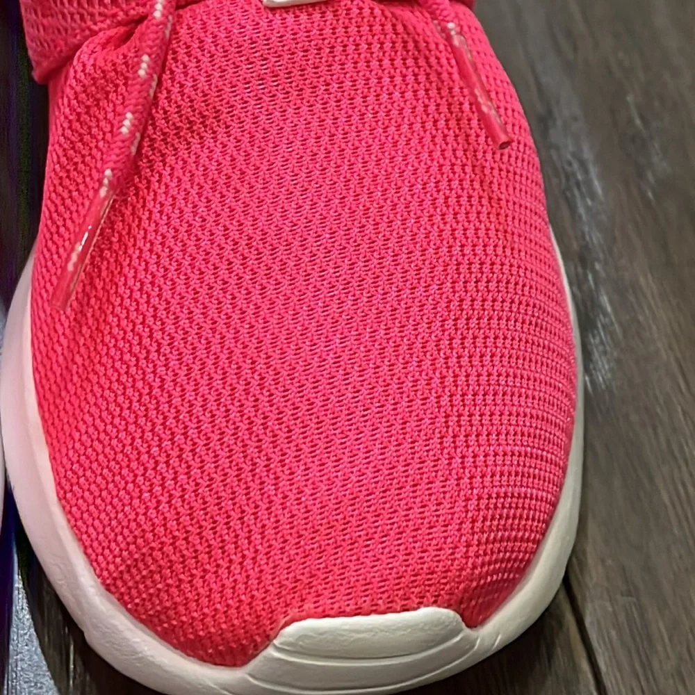 Nike Roshe One Rosherun GS Shoes Sneakers pink 599729 609 Girls Youth Size 6